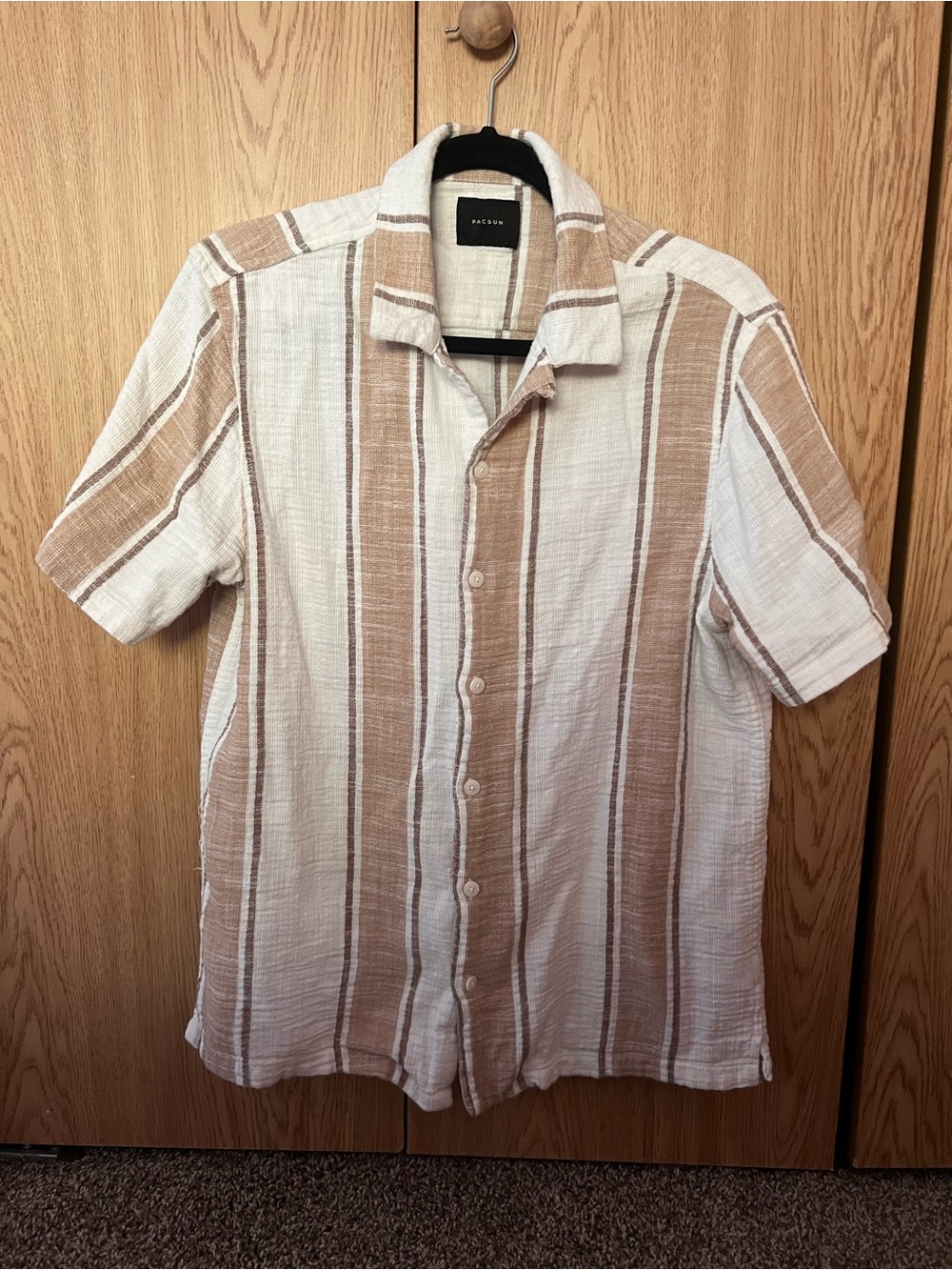 PacSun Short-Sleeve Button-Up Shirt in Cream and Tan Stripes